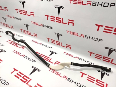104814899F Патрубок радиатора Tesla Model X 1 2017 1048148-99-F,1072841-00-B,1048148-00-E