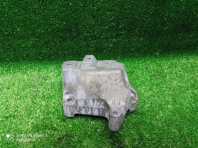 1K0199117CF кронштейн кпп Skoda Octavia (A7) (2013-2020)