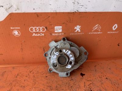 24405896 насос водяной (помпа) Opel Zafira B (2005-2012) 2006