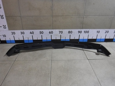 8W6823124 Уплотнитель капота Audi A4 B9