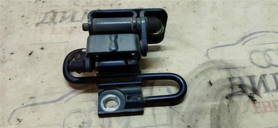 3C8833412B петля двери VW Passat (B7) 2011-2015