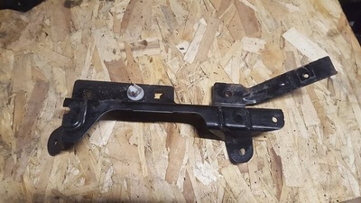 7P0819735 Кронштейн крепежный VOLKSWAGEN TOUAREG 7P 2011