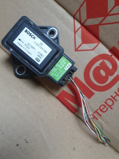 F153437Y1 Датчик ускорения Mazda CX-7 ER 2009 , 0265005254