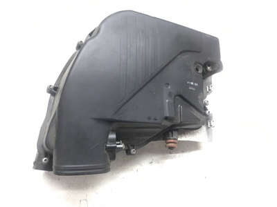 13717577466 Глушитель шума всасывания воздуха 1-4 BMW 7 series F01 2010 , 13 71 7 577 466