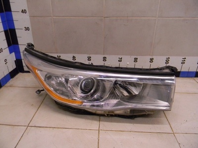 811100E200 Фара правая TOYOTA Highlander III 2013>