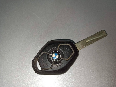 6933007 ключ BMW 5 серия 2006
