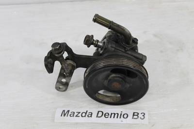 D20132650C Насос гидроусилителя Mazda Demio DW3W 2000