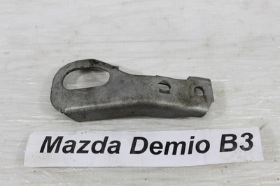 B54110566 Кронштейн Mazda Demio DW3W 2000