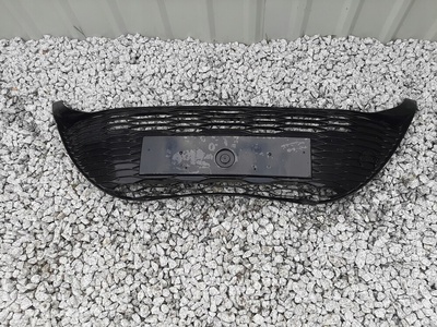 531020D140 toyota yaris iii рестайлинг 17 решетка радиатора решётка решетка