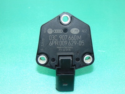 03C907660M датчик уровня масляный 2 , 0tsi tfsi audi