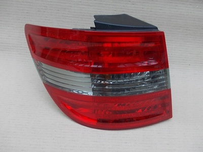 A1698202564 мерседес w245 фонарь левая