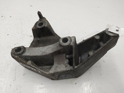 8200437464 Кронштейн двигателя Renault Megane II (2002-2008) 2004