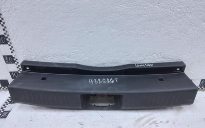 403001374AAABK Обшивка задней панели Chery Tiggo 8