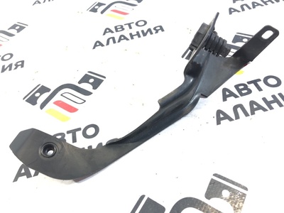 51647060811 Кронштейн крыла BMW 6-Series E63