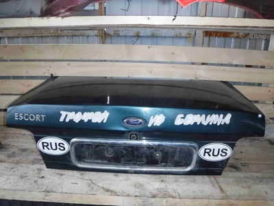1003312 Крышка багажника Ford Orion 1995