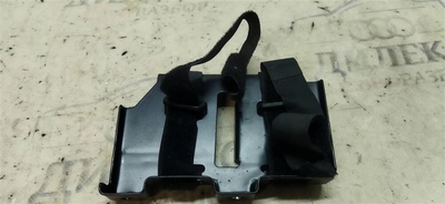 4l0012130b кронштейн (сопут. товар) Audi Q7 2005> 2008