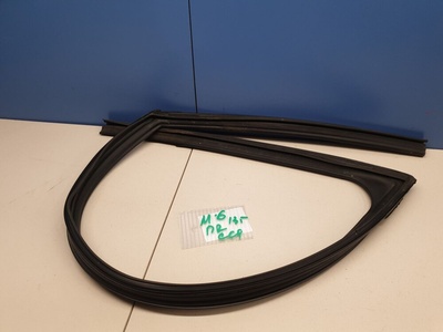 GHP958605D Уплотнитель стекла передней правой двери Mazda 6 GJ 2013-2019