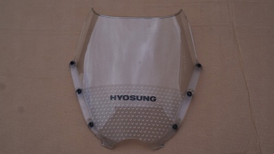 стекло обтекатель hyosung gt 650 s 2006 год