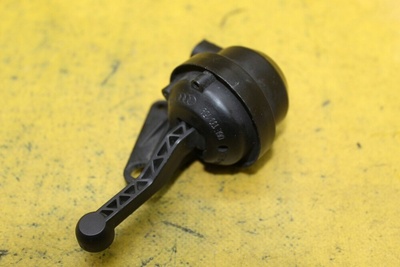 06E133159 груша генераторы auk a4 a6 c6 3.2fsi
