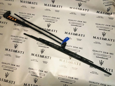 81204300 Щеткодержатель (поводок стеклоочистителя, дворник) Maserati Quattroporte 5 2010