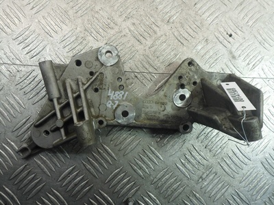 059130147N Кронштейн Audi Q7 (4LB) 2005 - 2009 2007 ,