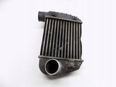 4F0145805R интеркулер - audi a6 c6 2.0 tdi
