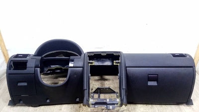 1S7H18A612A панель передняя салона (торпедо) Ford Mondeo 3 2003 1S7H-18A612-A,1S71-F042B84-AG