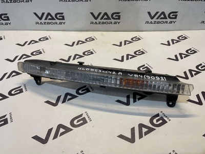 4L0953042A Поворотник правый Audi Q7 4L 2008