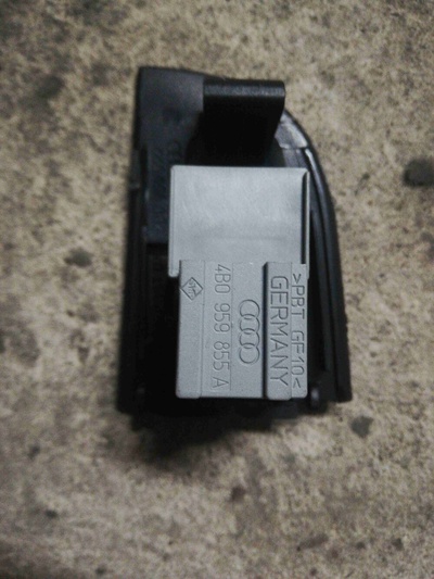 4B0959855A Кнопка управления стеклоподъемниками Audi A6 C5(1997-2004) 2003