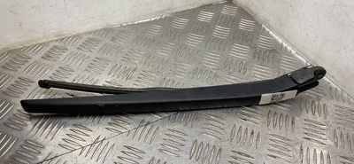 61627207042 щеткодержатель задний BMW 5 F10/F11/GT F07 2011
