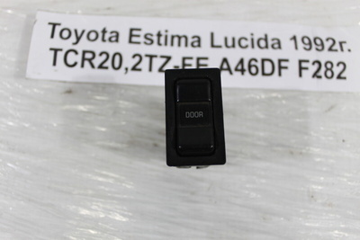 8493028050 Кнопка открывания дверей Toyota Estima Lucida TCR20 1992 84930-28050