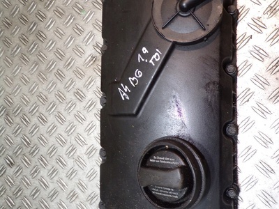 038103469R крышка клапонов audi a4 b6 1.9 tdi awx