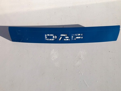 1835731 накладка логотип решетка радиатора капот daf xf 106 euro6