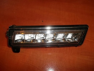 A1648200756 мерседес мл 164 рестайлинг w164 светодиодный в бампер фактура