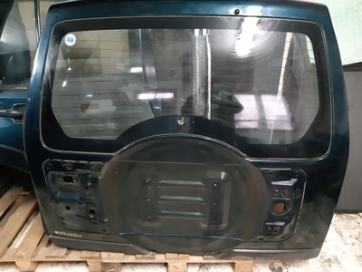 крышка багажника багажника 5d mitsubishi pajero iv 2007r. -