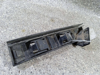 1M0807049B кронштейн крепления бампера SEAT Toledo 2 2003