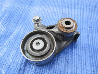05A903133C audi oe натяжитель ремня клиновой