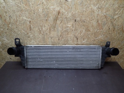 7E0.145.804A интеркулер volkswagen t5 t6 7e0145804a