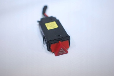 8D0941509K переключатель переключатель аварийных a4 b5