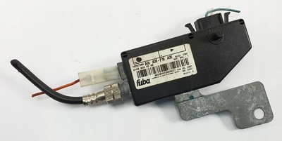 A1638200089 усилитель антенный мерседес мл w163
