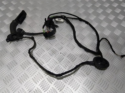 8U0971687D Проводка двери Audi Q3 2014