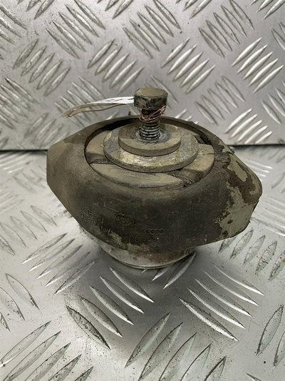 4B0399151M Подушка крепления КПП Volkswagen Passat B5+ рестайлинг 2000-2005 2003