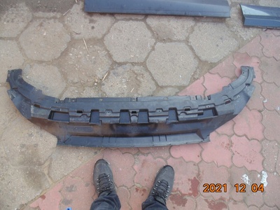 4M0807611G крышка под бампер audi q7