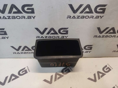 7P6863092 Пластик салона Volkswagen Touareg 2 2011