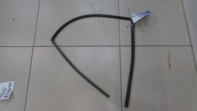 GJ6A72605D Уплотнитель стекла двери задней правой Mazda 6 GG, GY 2002-2007 2006