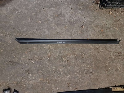 5C6839479 Уплотнитель двери задней левой Volkswagen Jetta 2012