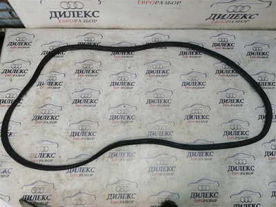 7L6827705H уплотнитель багажника VW Touareg 2002-2010 2009