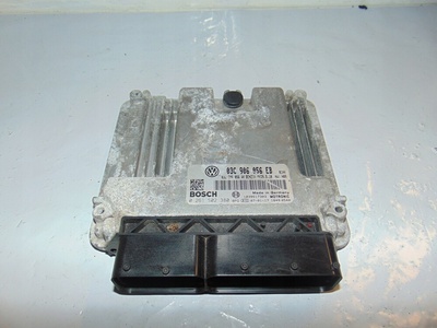 03C906056EB блок управления двигателя skoda октавия ii