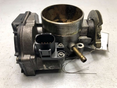078133063AL Заслонка дроссельная Audi A6 C5 (S6,RS6) 1997 VDO,