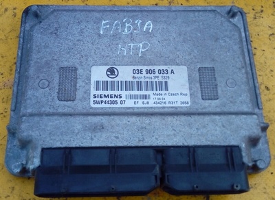03E906033A skoda fabia i 1.2 блок управления 5wp4430507